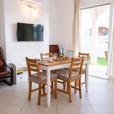 Residenza Del Barone Luxury House - Pula, Sardegnaアパートメント エクステリア 写真